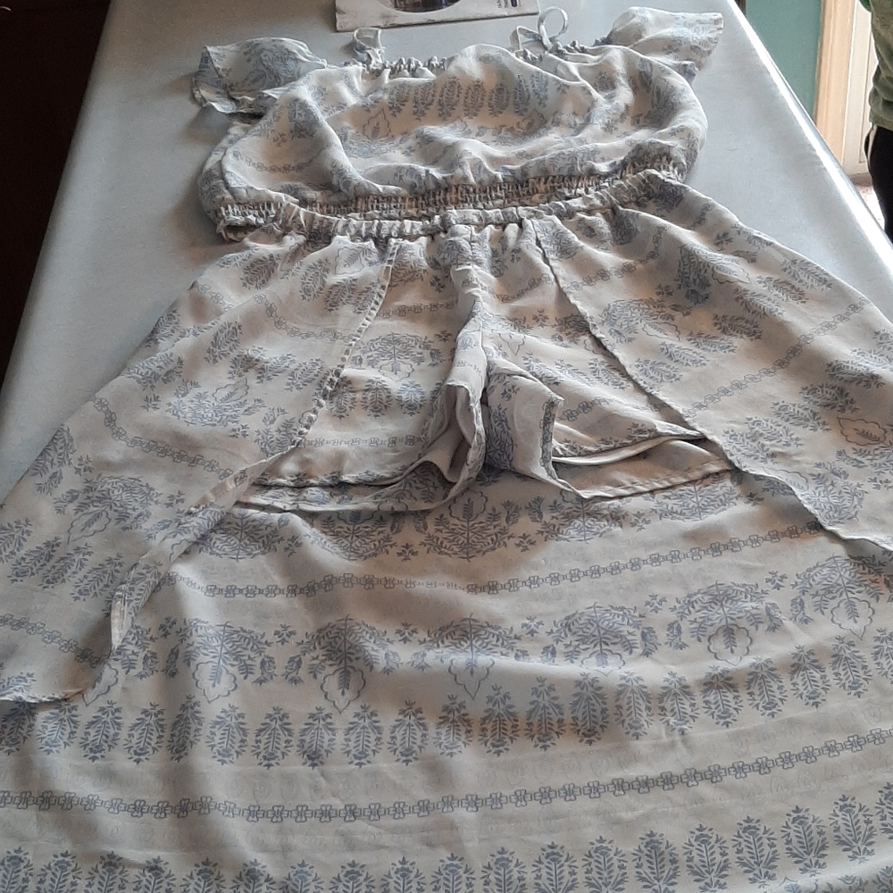 Place White and Blue Designed 2 Piece Set